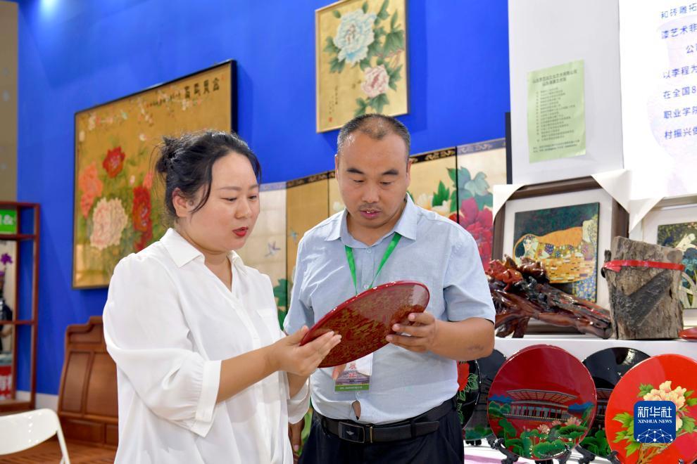 追光棋牌官网